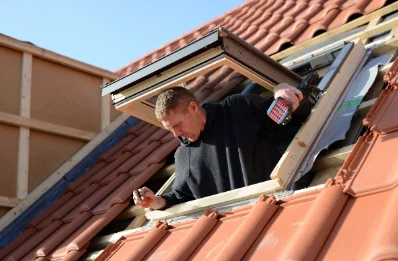 Pose de fenêtres de toit Velux à Marcollin